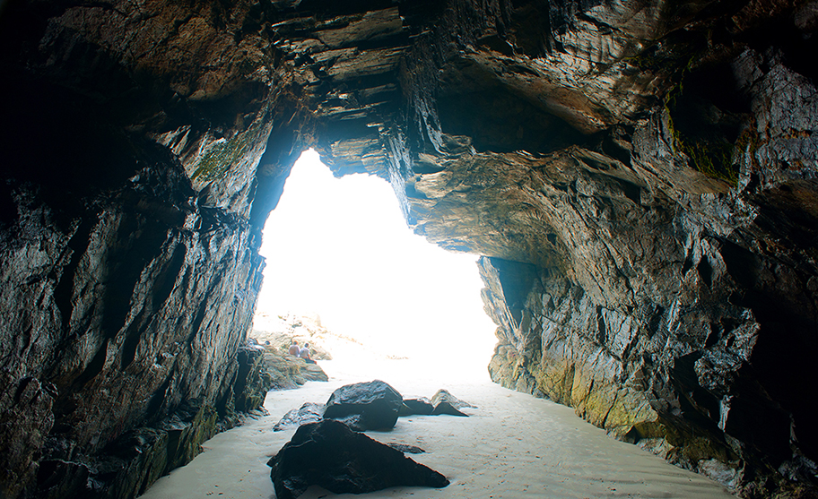 Foto da Casa Beira Mar - gruta.jpg